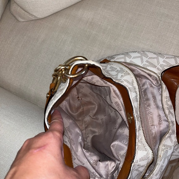 Michael Kors Cream and Brown Shoulder Bag USED!!!! In great condition!!!! - Picture 2 of 8